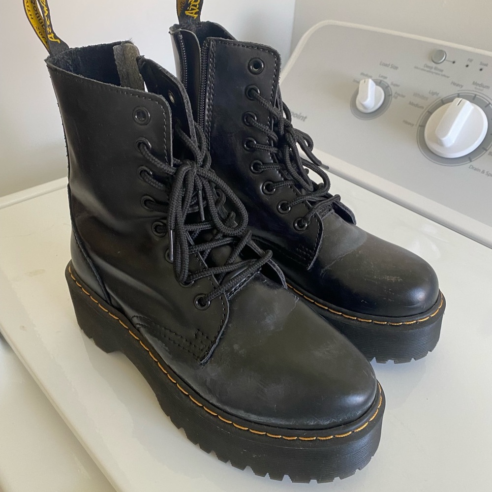 Dr. Martens Jadon Boots